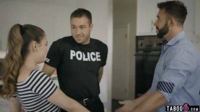 Bobbi Dylan - Chad White - Chad White And Bobbi Dylan - Corrupt Cop Takes Advantage Of Brothers Young Babe F - upornia.com - Chad