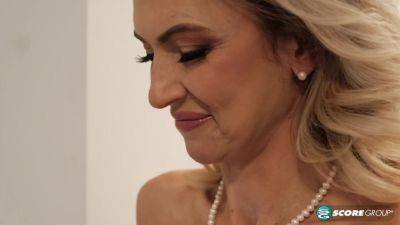 Hot, Blonde Milf Gigi Dior Fucks Her Daughter's Boyfriend - hotmovs.com