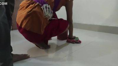 Bangladeshi - Deshi Maid Ki Chudai Ki Landlord Ne - hclips.com