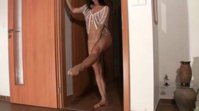 Slim Flexible Brunette Acrobat Masturbates With Suct - hclips.com