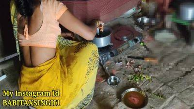 New Hd Khana Banane Wali Ko Kitchen Me Hi Chod Diya Hindi Video - hclips.com - India