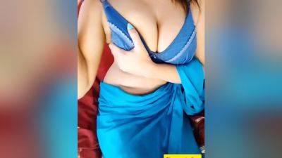 Big Boobs Desi Teasing In Her Blue Saree With Shruti Bhabhi - desi-porntube.com - India