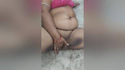 Horny Sex Video Vertical Video Try To Watch For Will Enslaves Your Mind - desi-porntube.com - India