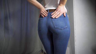 Amateur Homemade - Perfect Teen Ass In Tight Blue Jeans Tease - 4K - sunporno.com