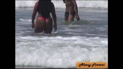 Paying a Blowjob on the Beach to a Stranger - xxxfiles.com - Brazil
