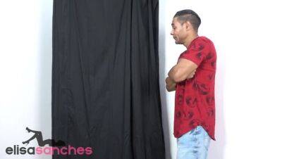 clothes in the fitting room and the seller couldn't resist - Sensacao Na Pele - xxxfiles.com - Brazil