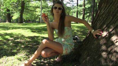 Lucy G Gets Naked And Has Fun In The Park - txxx.com - Russia - county Park
