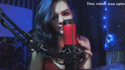 Asmr Stroking With A Brush - hclips.com