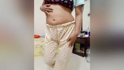 Deepali Bhabhi New Hot Viral Video - desi-porntube.com - India