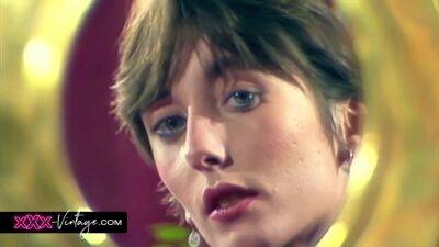 Vintage Sex With A Hot Brunette - upornia.com