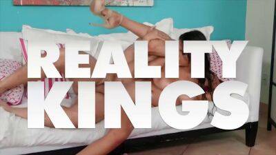 Reality Kings Voyeur Gets Caught & Fucked Hard By Hottie Ashley Aleigh - sunporno.com