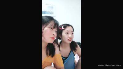 chinese teens live chat with mobile phone.874 - hotmovs.com - China