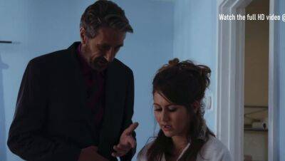 Paige Owens - Stepdaughter Needs To Be More Experienced - Steve Holmes, Paige Owens - veryfreeporn.com - Usa