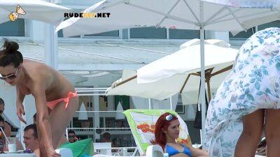 Dashing young nudists enjoy their day at the beach - hclips.com