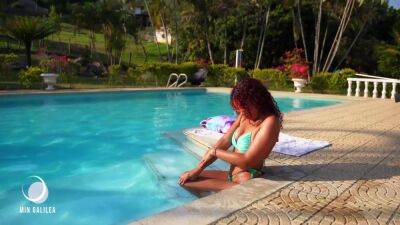 I Fuck With My Friend In The Pool Until We Cum We Wait For The Gardener To Join With Black Barbie - upornia.com - Colombia