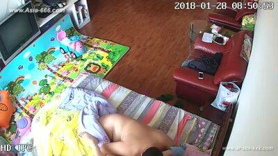 Hackers use the camera to remote monitoring of a lover's home life.574 - hotmovs.com - China