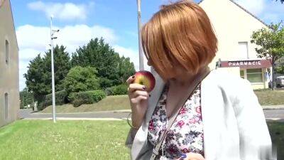 Julie Holly - Trying Dp For The First Time - hotmovs.com