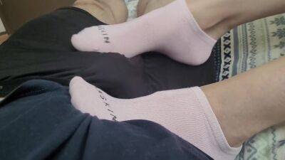 Footjob With Socks Leads To Huge Cumshot On Feet - hotmovs.com - Usa
