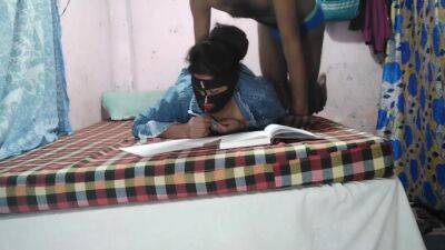 Indian College Girl Ki Tution Class Boyfriend Ke Sath - desi-porntube.com - India