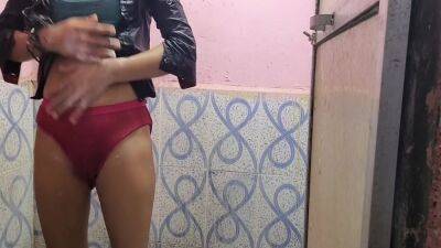 Desi Sexy Girl Fucked In The Bathroom With One Big Cock - desi-porntube.com - India