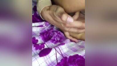 Indian Girl Squirting - desi-porntube.com - India