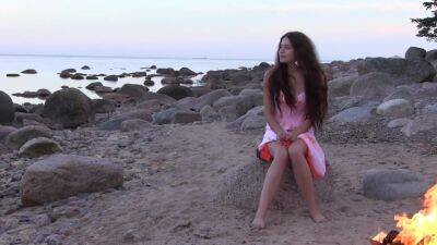 Norma A Enjoys Her Body By The Beach At Night - txxx.com - Russia