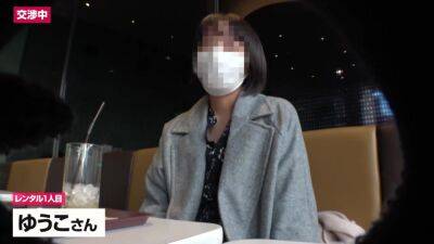 0000467_貧乳スレンダーの日本人女性がガン突きされる素人ナンパセックス - hclips.com - Japan