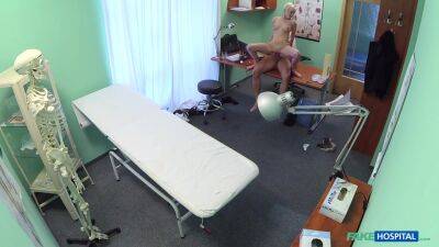 Blond Hair Lady Tattoo Babe Pounded Hard By Her Doctor - upornia.com
