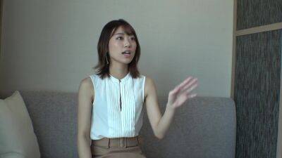 A beautiful gym trainer is frustrated and appears in AV - senzuri.tube - Japan
