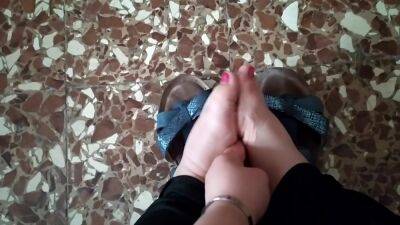 Shoeplay Dangling And Footjob Simulation! With Dirty Talking! - hclips.com