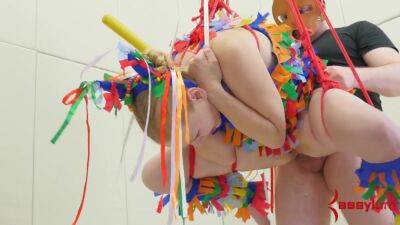 Hd Anal Pinata - upornia.com