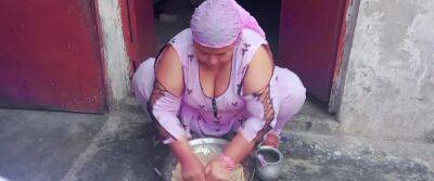 Pakistani House Wife Atta Gundhty Hue Sex - desi-porntube.com - Pakistan