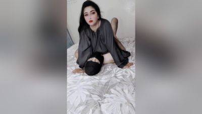 My Beautiful Muslim Stepsister Caught My Dick And Fucking With Me - desi-porntube.com