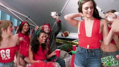 Dorm Party Zone Chapter 1 - upornia.com