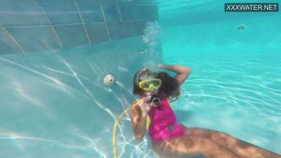 Cute Teen Irina Poplavok Swims Naked Underwater - upornia.com - Russia