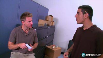 Siri - Triple Play - Siri And With Levi Cash And James Kickstand - hclips.com