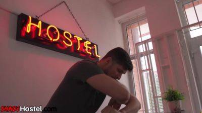Deepthroating squirting chicks fucked in hostel room 3some - txxx.com