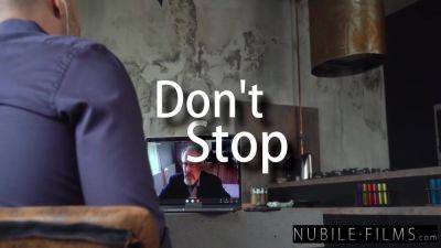 Dont Stop - S40:e10 - upornia.com