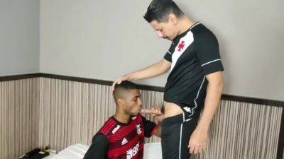 Flamengista Dando Pro Jogador De Futebool - hclips.com