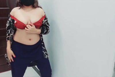 Strip Dance - Pakistani Hot N Sexy Housewife Nude In Live Video Call On Client Demand - upornia.com - Pakistan