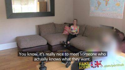 British teen with fake agent gets hardcore on casting couch - sexu.com - Britain