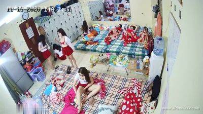 chinese girls dormitory.2 - hclips.com - China