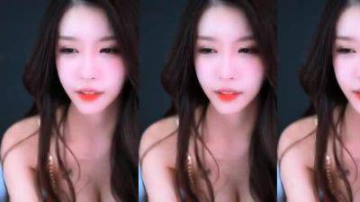 Hot Asian - Hot asian babes get horny jerking - drtuber.com - China
