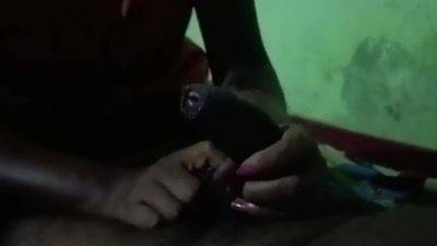Tamil Girl Give Blow To Boyfriend - videomanysex.com - India