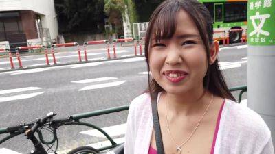 0000679_巨乳の日本人女性がガン突きされるグラインド騎乗位人妻NTRセックス - upornia.com - Japan