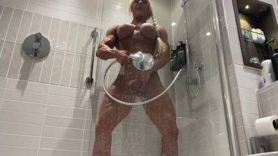 Shower Clit - upornia.com - Britain