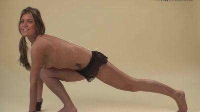 Alena Brezhneva Amazes With Her Flexibility - upornia.com - Russia