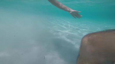 Voyeur At The Beach Watches Girls Underwater And Wants To Stroke Me - hotmovs.com - Italy