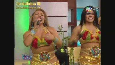 Giuliana Rengifo Golden Water HD - xdtube.co