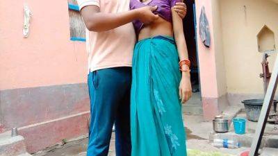 First Time Indian Bhabhi Outdoor Sex Hindi - hclips.com - India